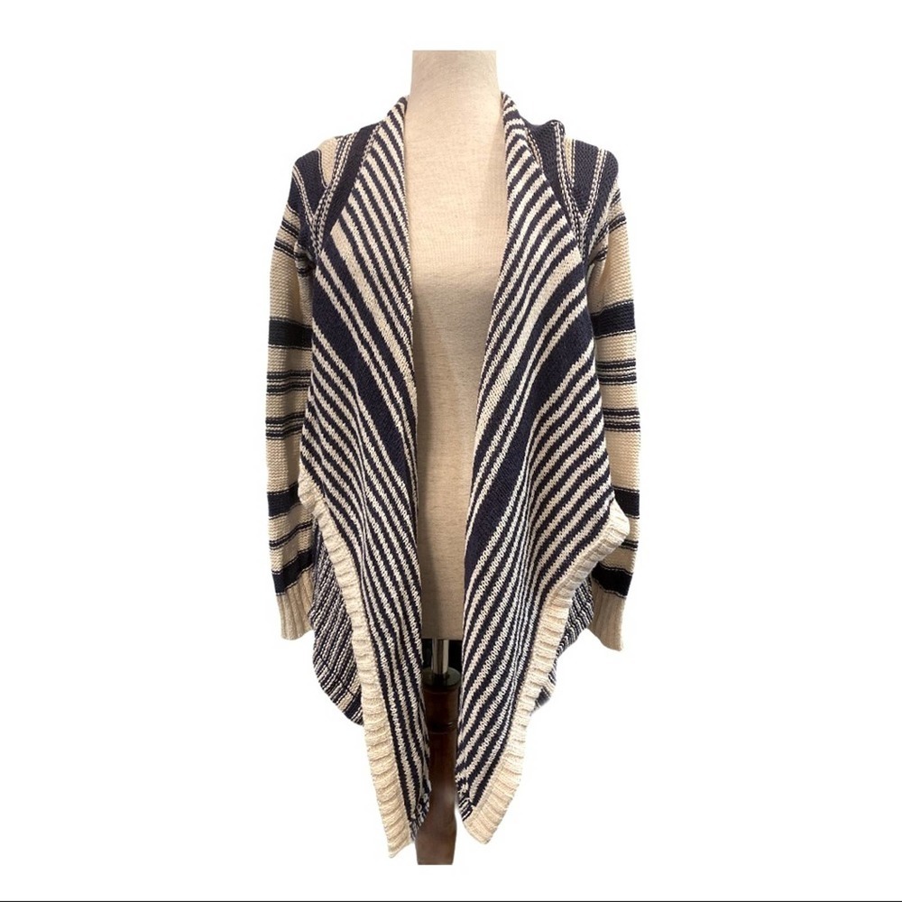 ✅ Lucky Brand‎ Navy Blue and White Cardigan Size XS